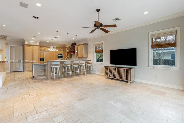 1701 SE 10th St, Fort Lauderdale, FL 33316