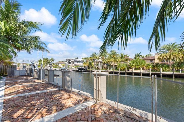 1701 SE 10th St, Fort Lauderdale, FL 33316