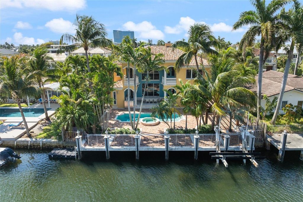 1701 SE 10th St, Fort Lauderdale, FL 33316