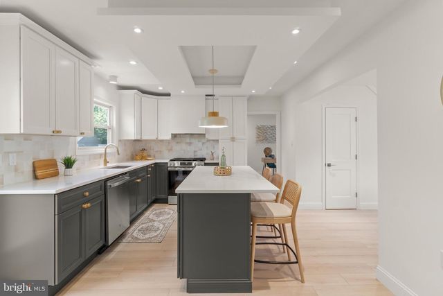1306 TANNER AVE, Burlington, NJ 08016