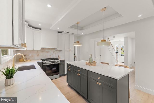 1306 TANNER AVE, Burlington, NJ 08016