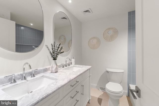 1306 TANNER AVE, Burlington, NJ 08016