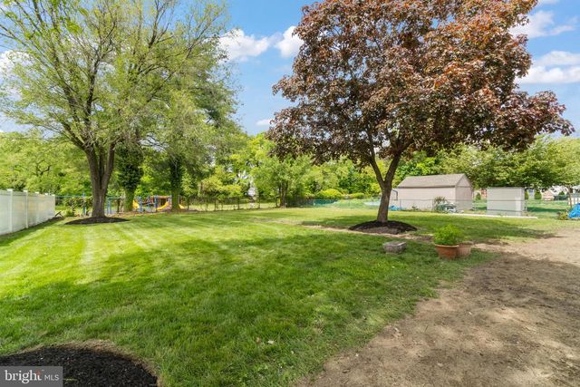 1306 TANNER AVE, Burlington, NJ 08016