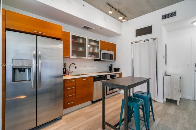 3470 E Coast Ave H1806, Miami, FL 33137