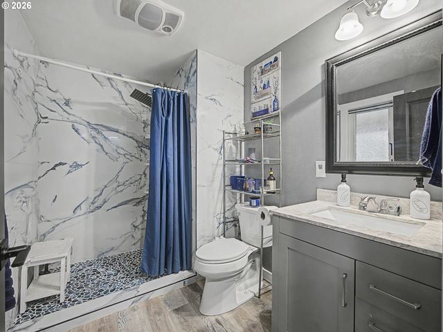 19051 S COQUINA Ct, Oregon City, OR 97045