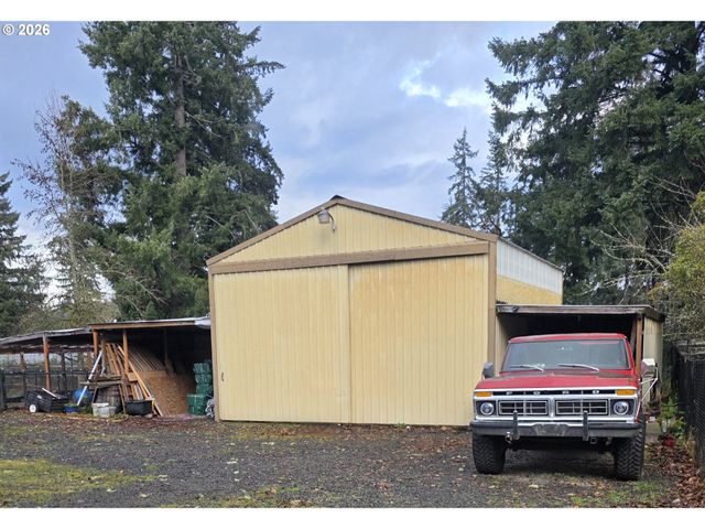 19051 S COQUINA Ct, Oregon City, OR 97045