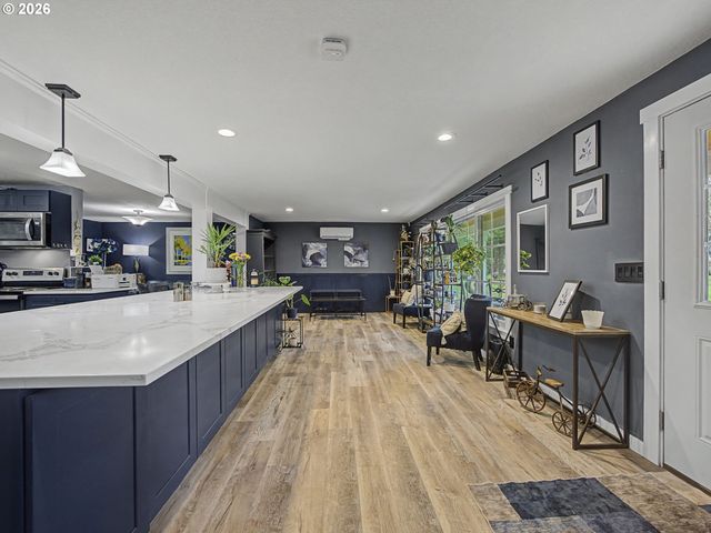 19051 S COQUINA Ct, Oregon City, OR 97045