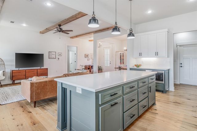 10599 Gunter Loop, Benton, AR 72019