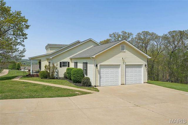 474 Huntington Trails Drive, Festus, MO 63028