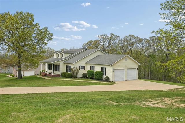 474 Huntington Trails Drive, Festus, MO 63028