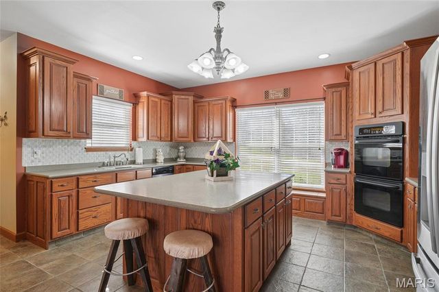 474 Huntington Trails Drive, Festus, MO 63028