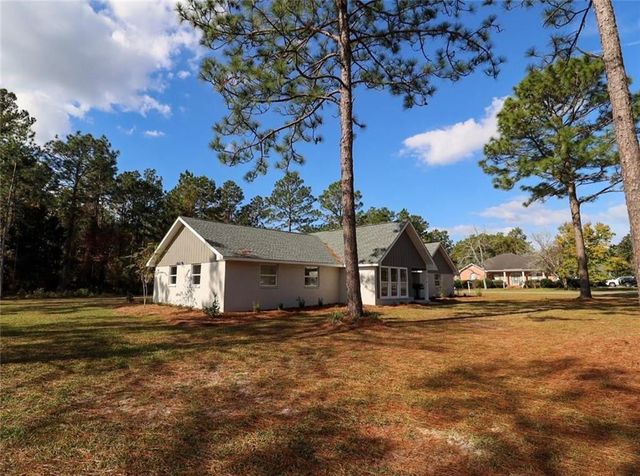 210 SugarMaple Street, Jesup, GA 31545