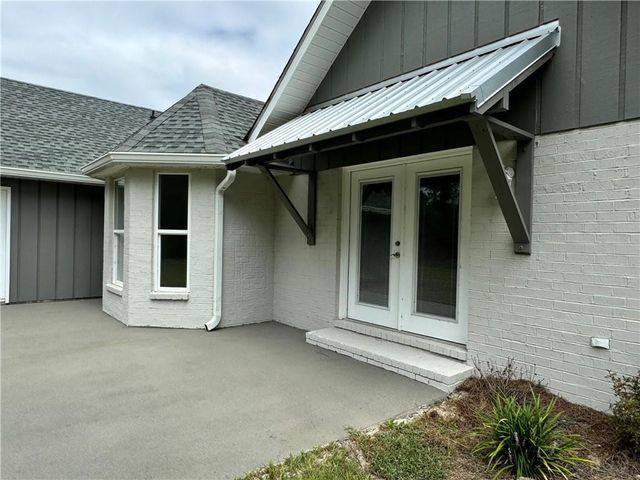 210 SugarMaple Street, Jesup, GA 31545