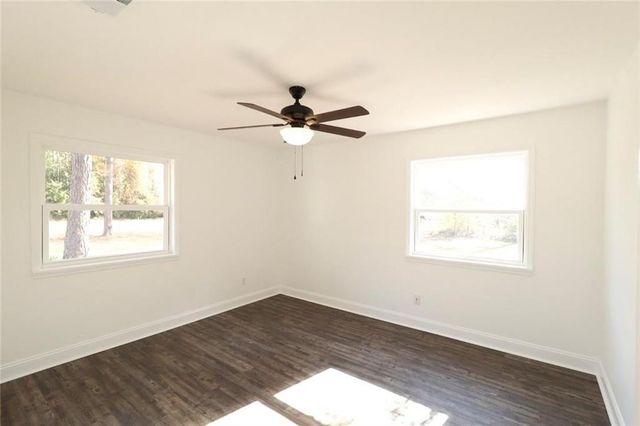 210 SugarMaple Street, Jesup, GA 31545