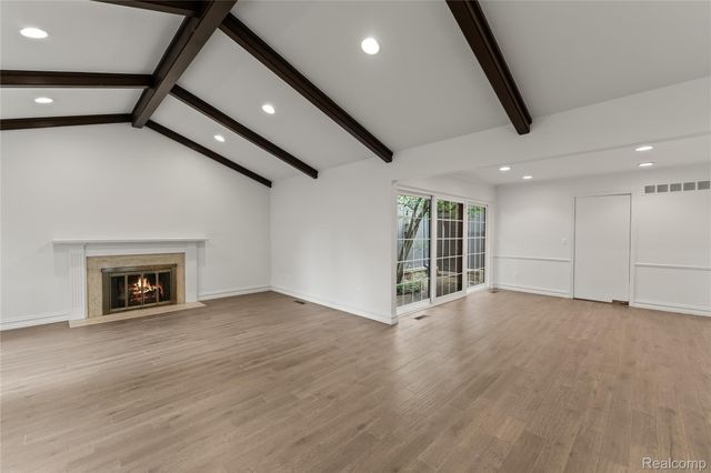 1948 PINE RIDGE Lane, Bloomfield Charter Township, MI 48302