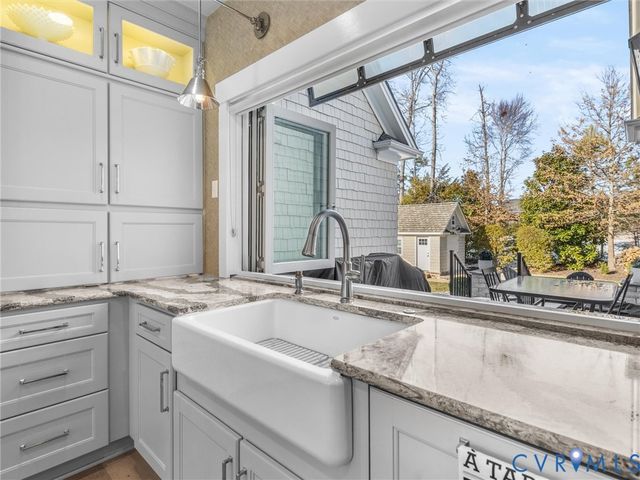 16500 Massey Hope St, Midlothian, VA 23112