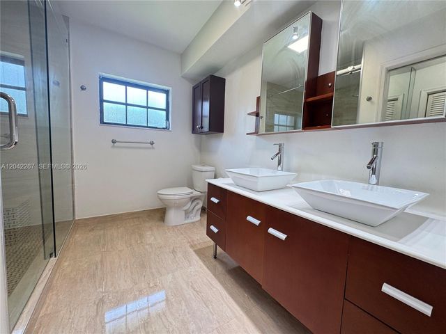 7600 SW 174th St 7600, Palmetto Bay, FL 33157