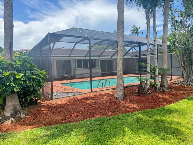 7600 SW 174th St 7600, Palmetto Bay, FL 33157