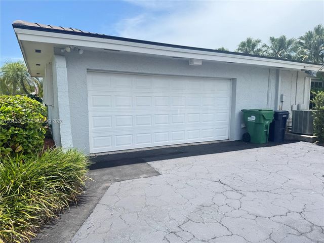 7600 SW 174th St 7600, Palmetto Bay, FL 33157