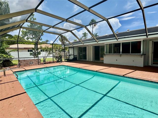 7600 SW 174th St 7600, Palmetto Bay, FL 33157