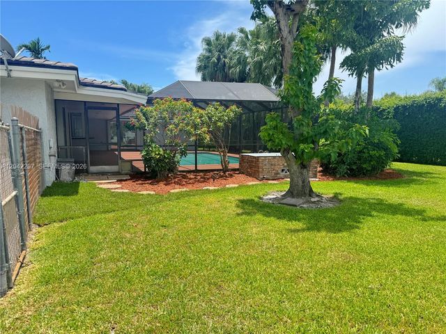 7600 SW 174th St 7600, Palmetto Bay, FL 33157