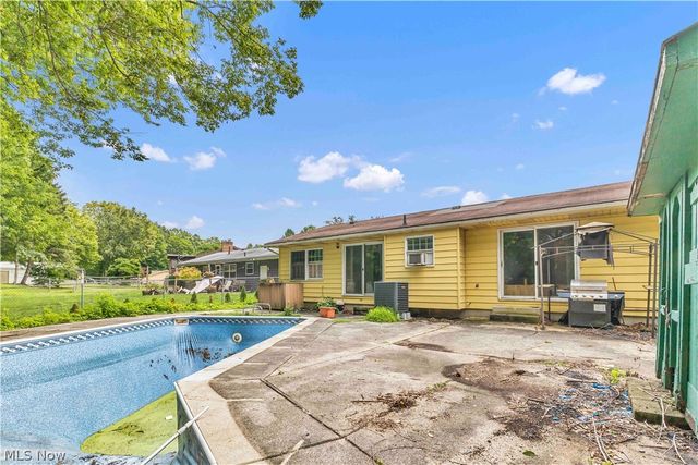 766 Brush Road, Ravenna, OH 44266