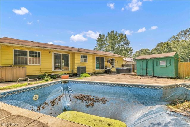 766 Brush Road, Ravenna, OH 44266