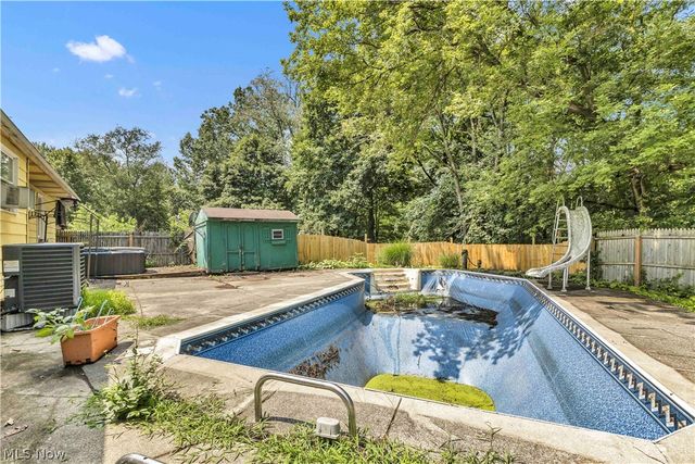 766 Brush Road, Ravenna, OH 44266