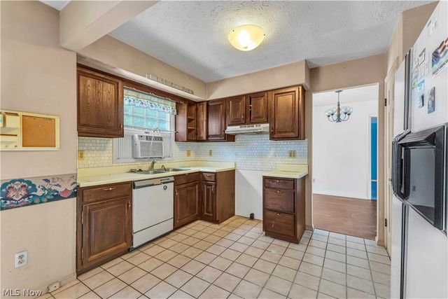 766 Brush Road, Ravenna, OH 44266