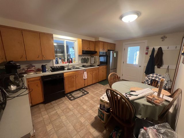 3803 Woodstock Road, Hartford, VT 05001