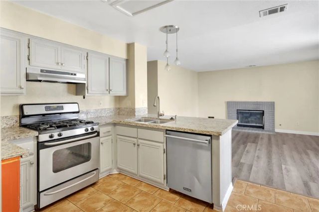 15192 Amber Way, Adelanto, CA 92301