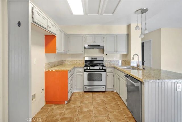 15192 Amber Way, Adelanto, CA 92301