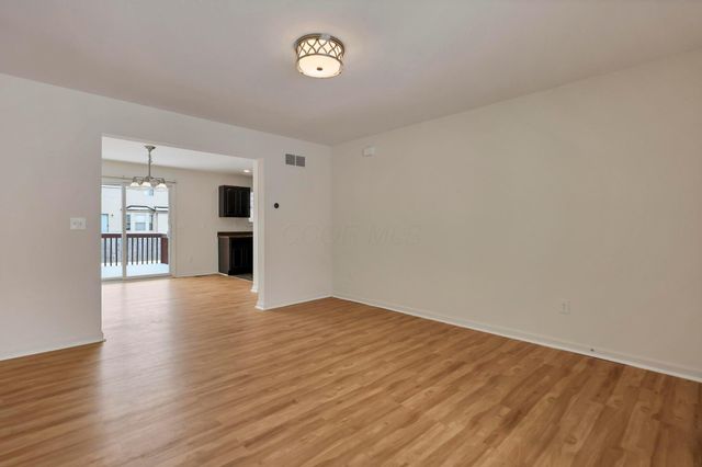 2236 Strimple Avenue, Columbus, OH 43229