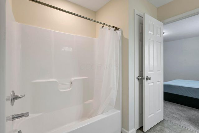 2236 Strimple Avenue, Columbus, OH 43229