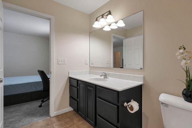 2236 Strimple Avenue, Columbus, OH 43229