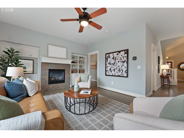 8815 Sw 52ND Ave, Portland, OR 97219