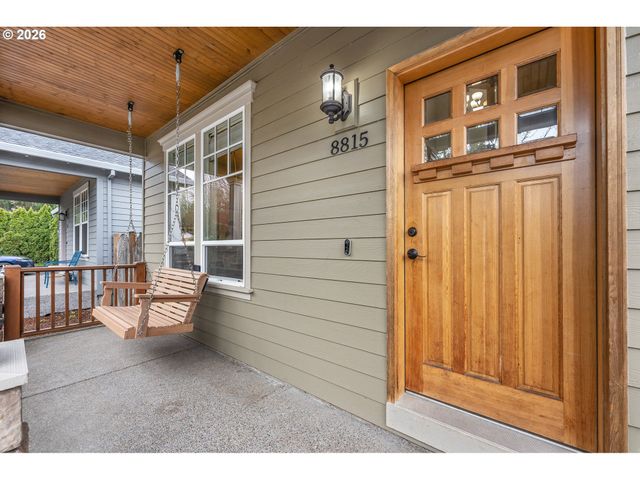 8815 Sw 52ND Ave, Portland, OR 97219