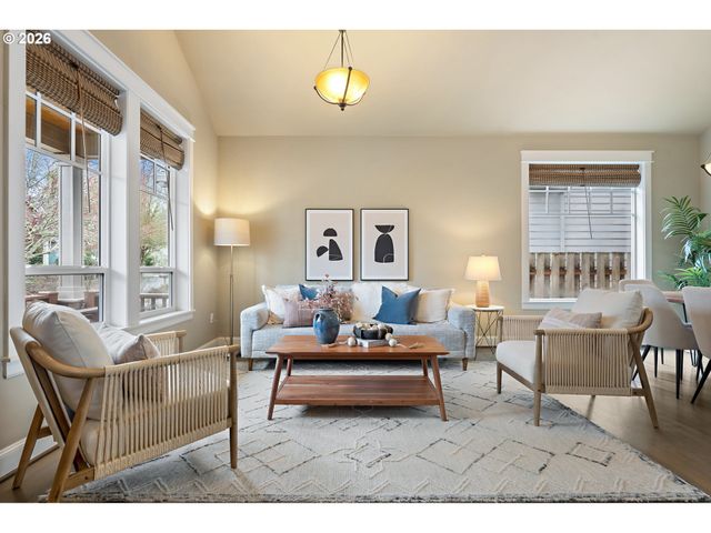 8815 Sw 52ND Ave, Portland, OR 97219