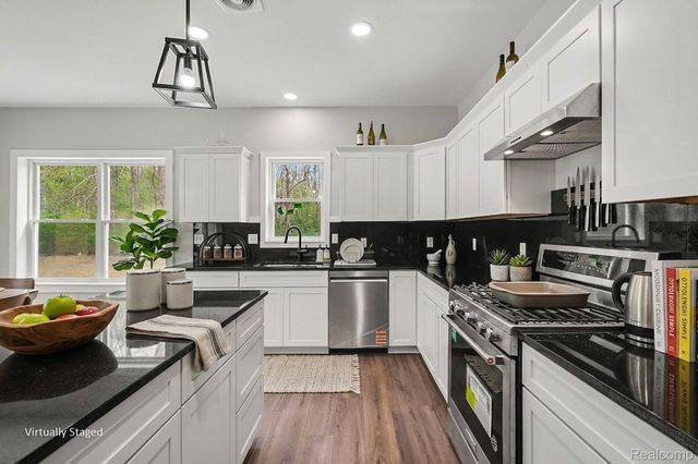17311 Timber Creek, Rose Township, MI 48442