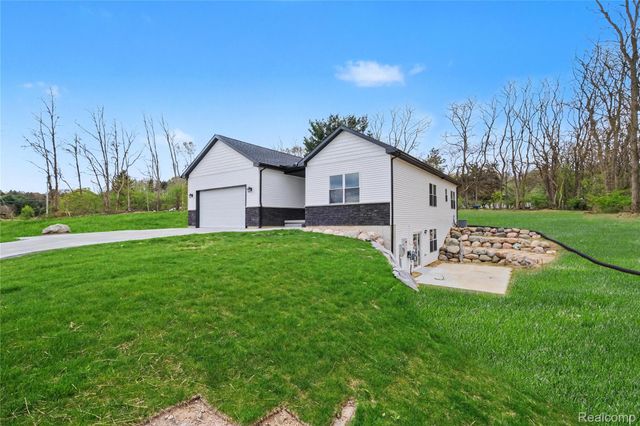 17311 Timber Creek, Rose Township, MI 48442