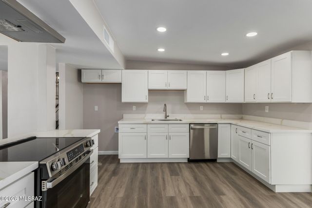 7932 E 2nd Street, Tucson, AZ 85710