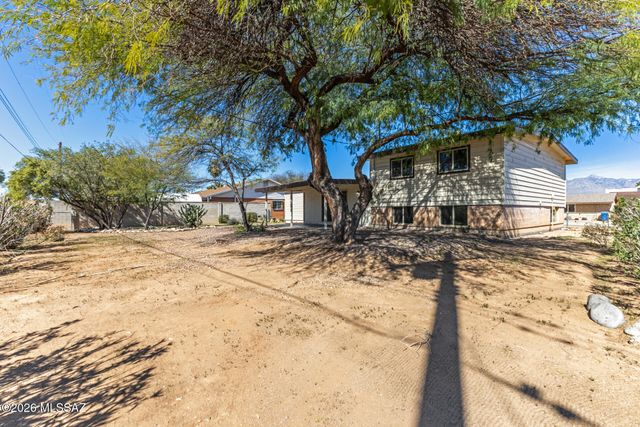 7932 E 2nd Street, Tucson, AZ 85710