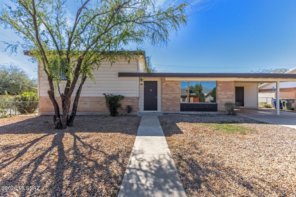 7932 E 2nd Street, Tucson, AZ 85710