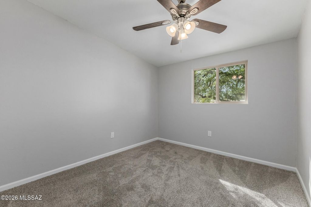 Image 23 of property listing at 7932 E 2nd Street, Tucson, AZ 85710
