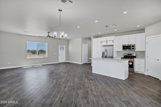 10902 E Angus Lane, Coolidge, AZ 85128