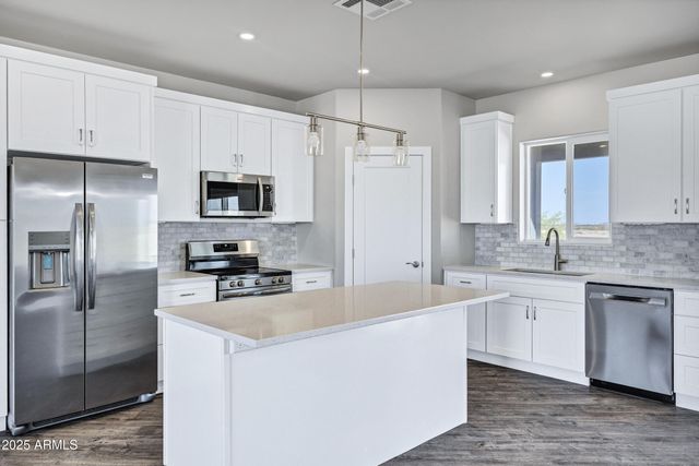 10902 E Angus Lane, Coolidge, AZ 85128