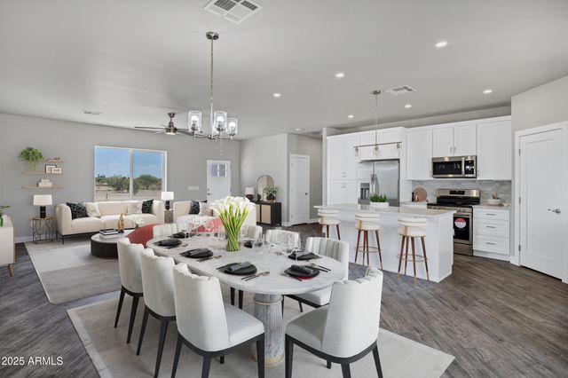 10902 E Angus Lane, Coolidge, AZ 85128