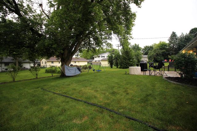 W174N9446 Joper ROAD, Menomonee Falls, WI 53051