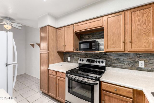 1718 S LONGMORE -- 13, Mesa, AZ 85202