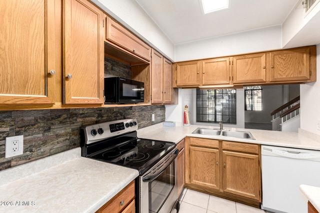 1718 S LONGMORE -- 13, Mesa, AZ 85202